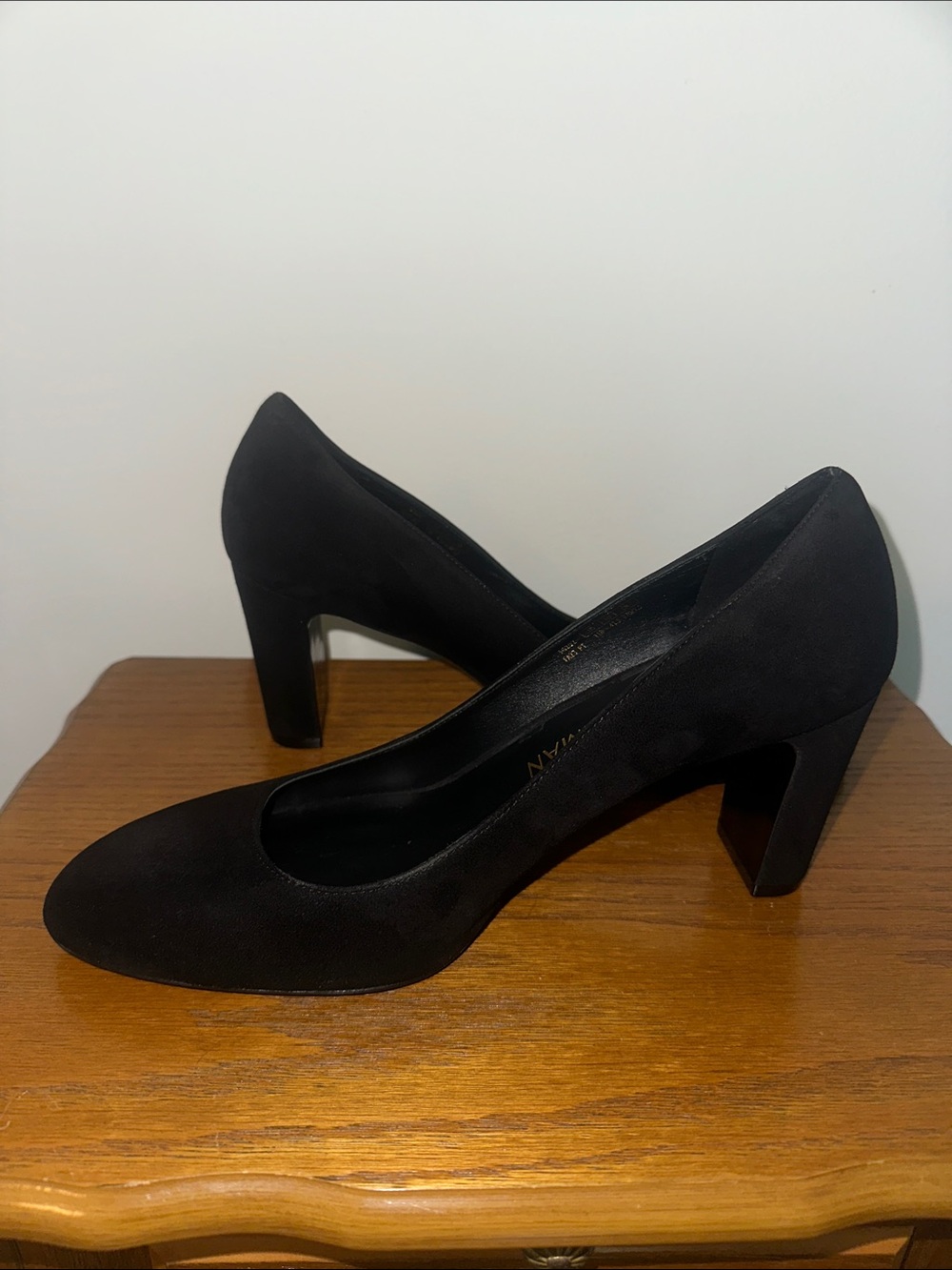 Stuart Weitzman Black Suede Vida 75 Block Heel Pump US 11B/ EU 41.5
